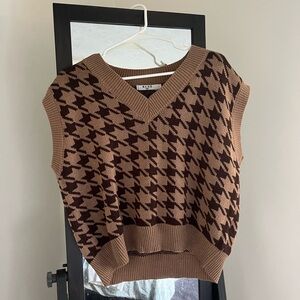 Stylish Brown Houndstooth V-Neck Sweater Vest